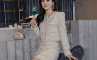 2025年10月22日 金木相生日穿搭：象牙白配墨绿显高级定制感