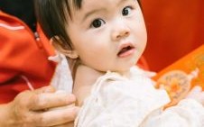 2025年12月婴儿抓周吉日查询 2025年12月宝宝抓周黄道吉日推荐