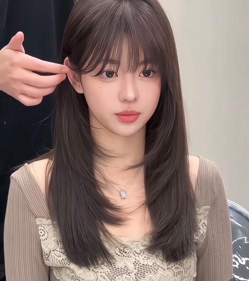 2026年4月剪发吉日 2026年4月适宜剪头发的好日子-第1张图片